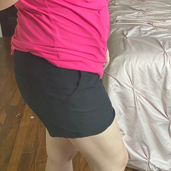 Motherhood maternity shorts size m medium - Picture 2 of 8